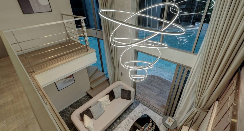 For rent 3 bedrooms condo in Watthana, Bangkok