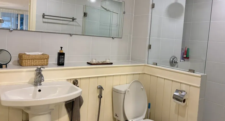ขาย 2 ห้องนอน คอนโด ใน วัฒนา, กรุงเทพฯ