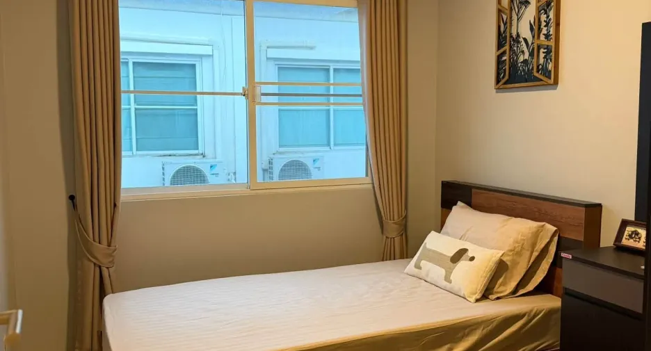 For rent 3 bedrooms townhouse in Bang Phli, Samut Prakan
