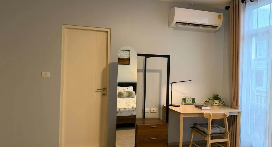For rent 3 bedrooms townhouse in Bang Phli, Samut Prakan