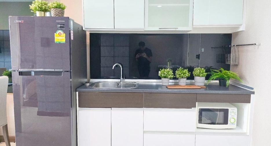 For rent 1 bed condo in Watthana, Bangkok