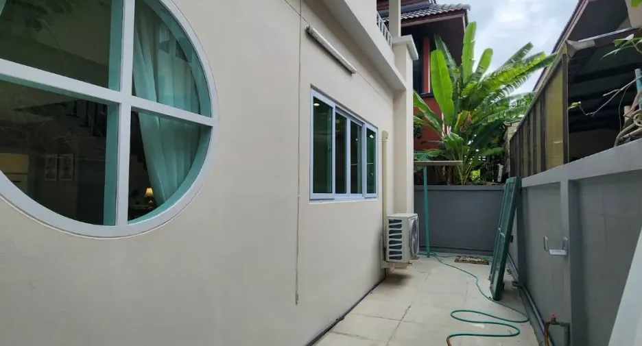 For sale 3 bedrooms house in Khlong Sam Wa, Bangkok