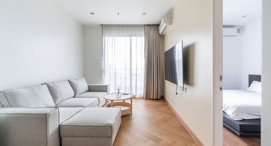 For rent 1 bed condo in Watthana, Bangkok