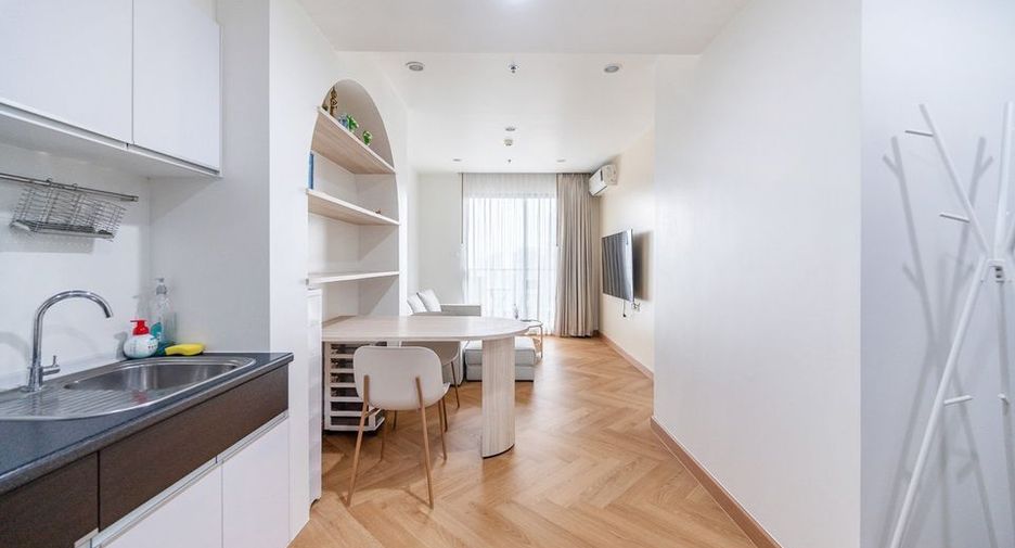 For rent 1 bed condo in Watthana, Bangkok
