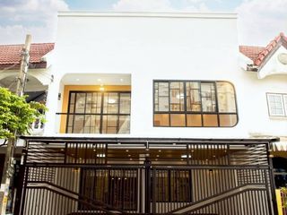 À vendre 4 chambres maison à Wang Thonglang, Bangkok