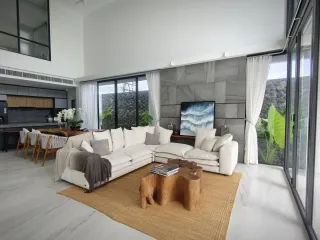 For sale and for rent 4 bedrooms villa in Thalang, Phuket