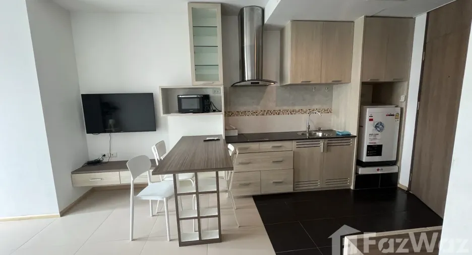 Condo en alquiler de 1 habitaciones en Khlong Toei, Bangkok
