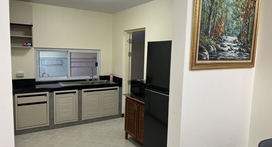 For rent 5 bedrooms house in San Sai, Chiang Mai