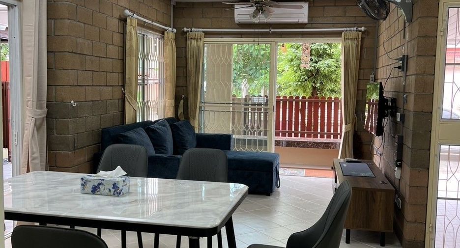 For rent 5 bedrooms house in San Sai, Chiang Mai
