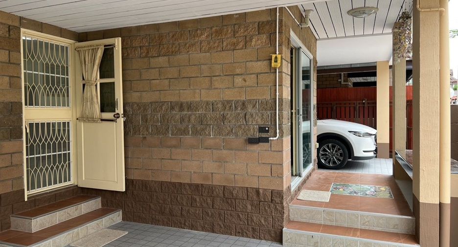 For rent 5 bedrooms house in San Sai, Chiang Mai