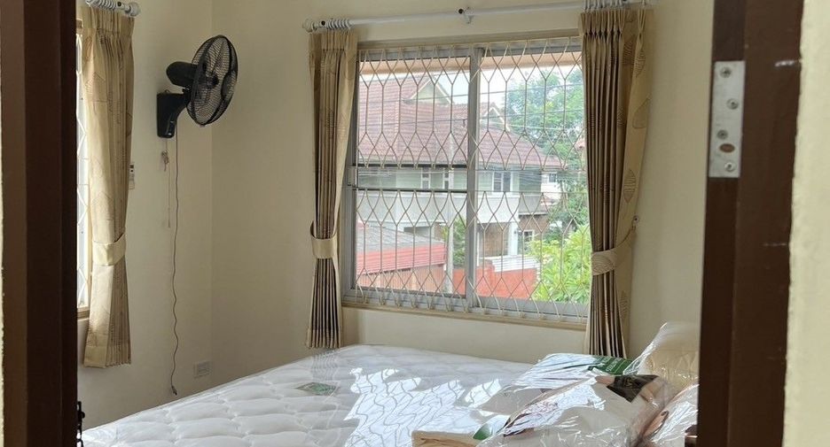 For rent 5 bedrooms house in San Sai, Chiang Mai