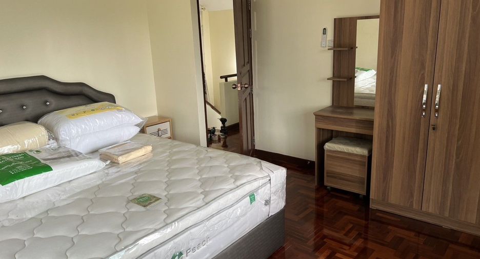 For rent 5 bedrooms house in San Sai, Chiang Mai