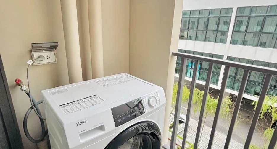 For rent 1 bed condo in Huai Khwang, Bangkok