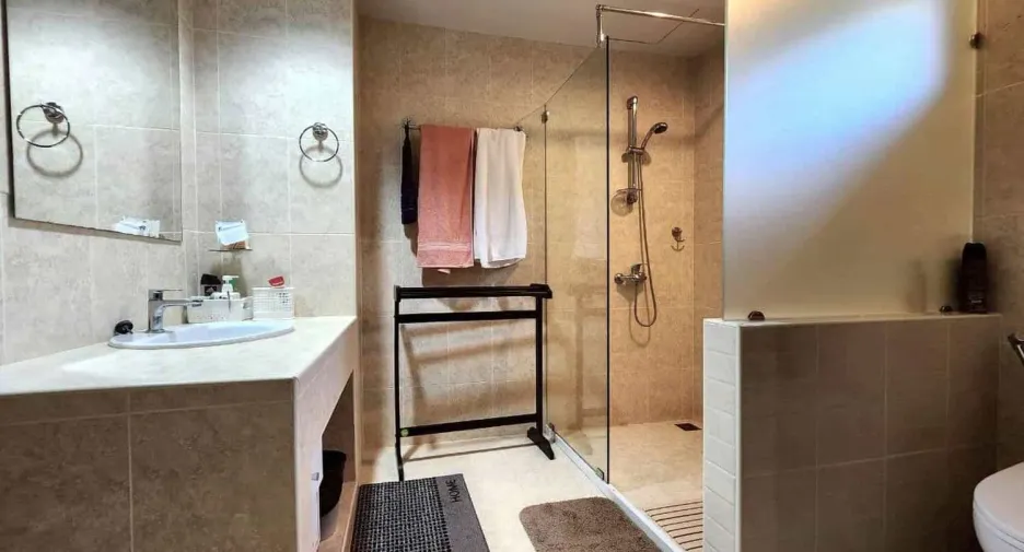 For sale 2 bedrooms condo in Cha Am, Phetchaburi
