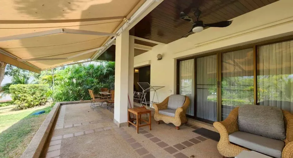 For sale 2 bedrooms condo in Cha Am, Phetchaburi