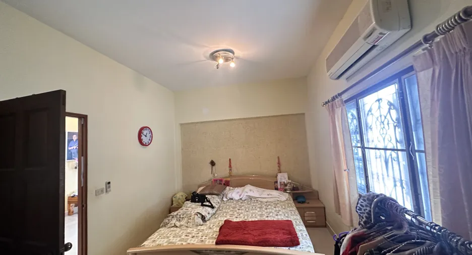 For sale 4 bedrooms house in Hua Hin, Prachuap Khiri Khan