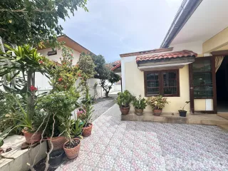 For sale 4 bedrooms house in Hua Hin, Prachuap Khiri Khan