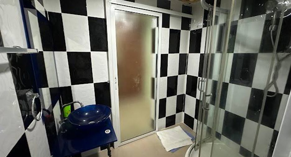 For sale 1 bed condo in Mueang Rayong, Rayong