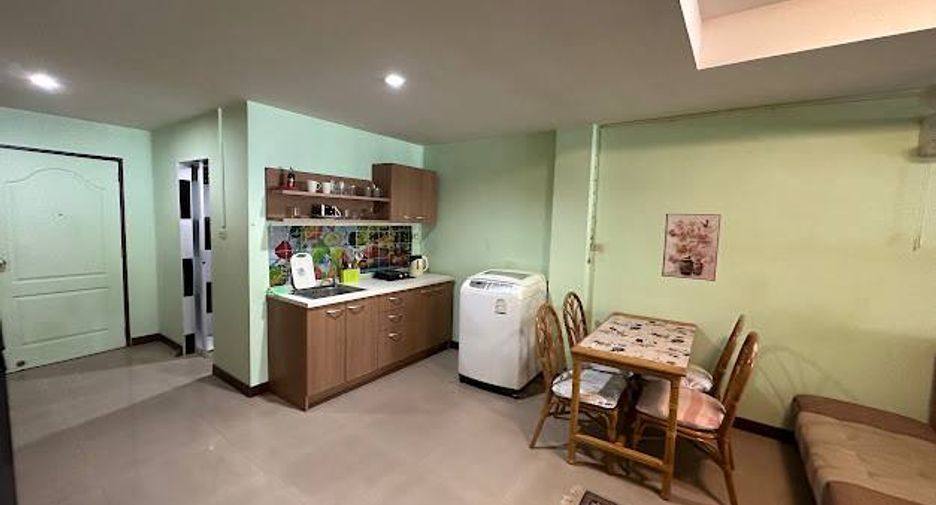For sale 1 bed condo in Mueang Rayong, Rayong