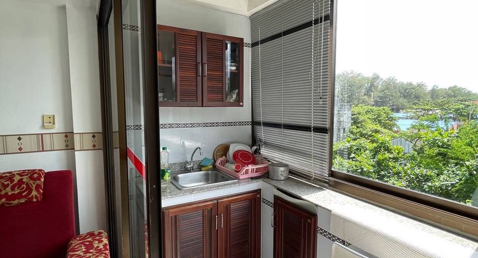 For sale 1 bed condo in Mueang Rayong, Rayong