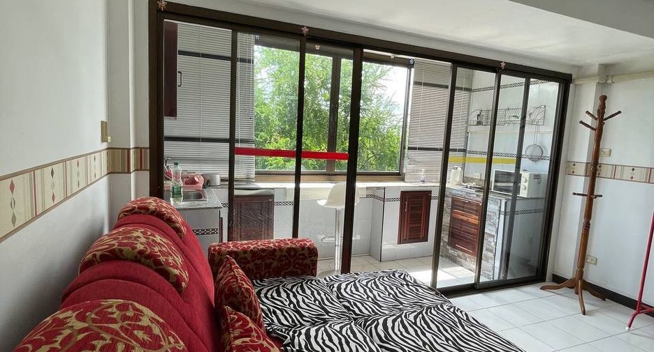 For sale 1 bed condo in Mueang Rayong, Rayong