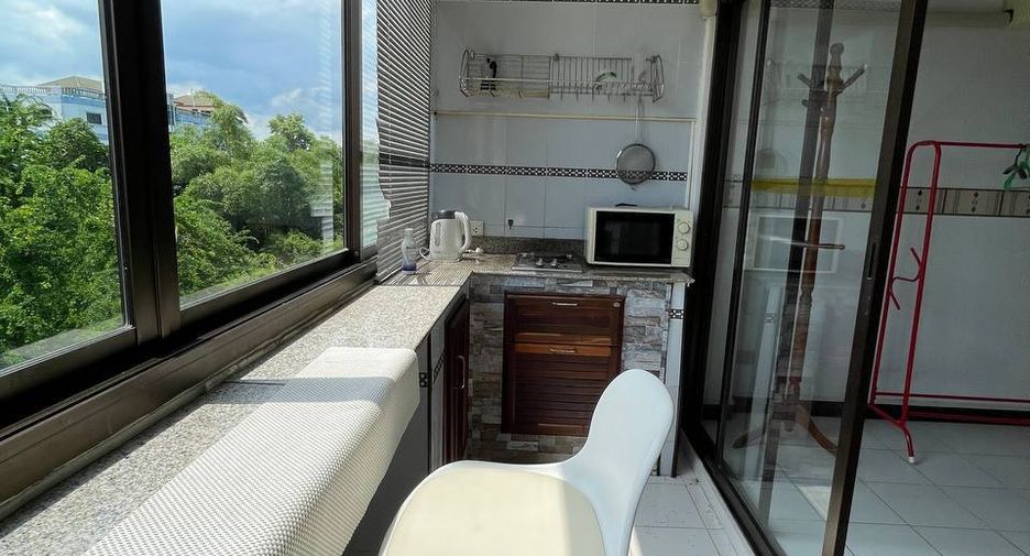 For sale 1 bed condo in Mueang Rayong, Rayong