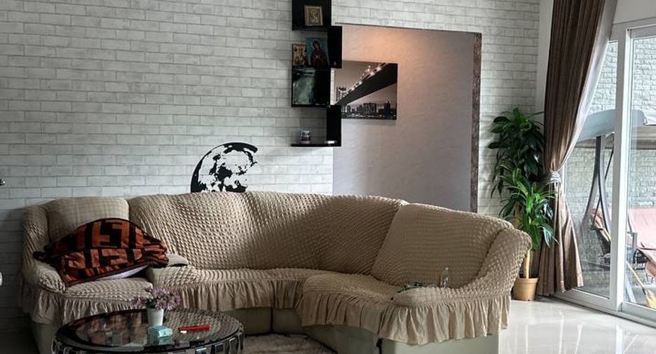 Villa en venta de 3 habitaciones en Bang Saray, Pattaya