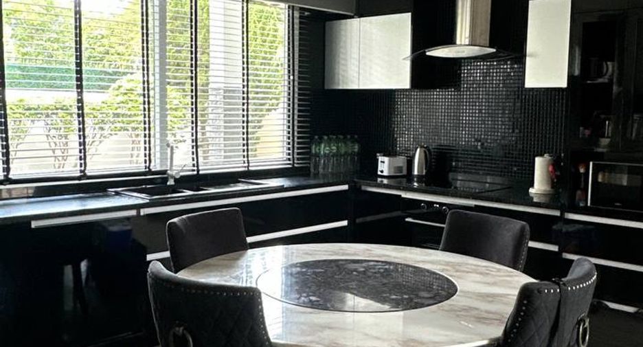 Villa en venta de 3 habitaciones en Bang Saray, Pattaya