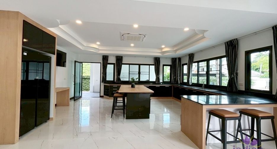 For sale 5 bedrooms house in San Sai, Chiang Mai