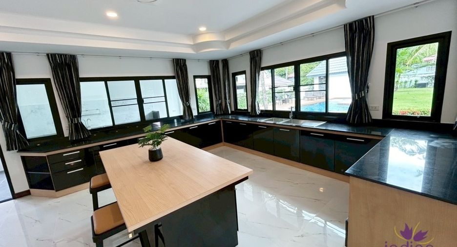 For sale 5 bedrooms house in San Sai, Chiang Mai