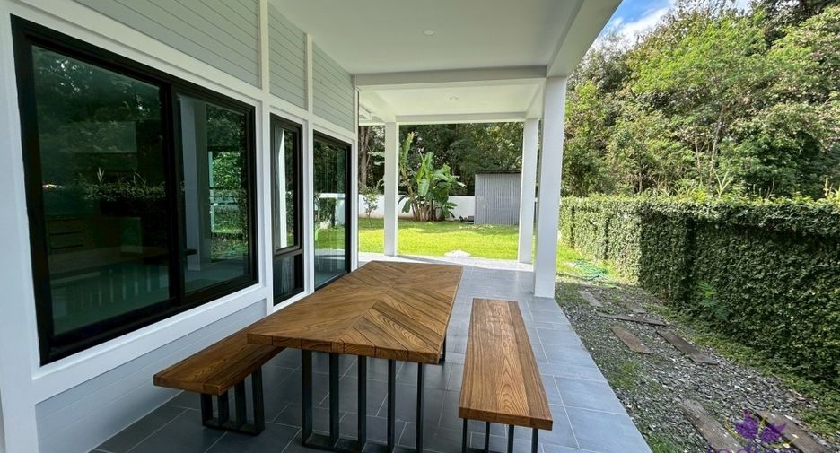 For sale 5 bedrooms house in San Sai, Chiang Mai