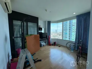 À vendre 3 chambres condo à Khlong San, Bangkok