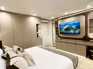 For sale 3 bedrooms condo in Yan Nawa, Bangkok