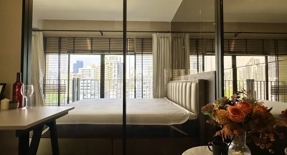 For rent 1 bed condo in Pathum Wan, Bangkok