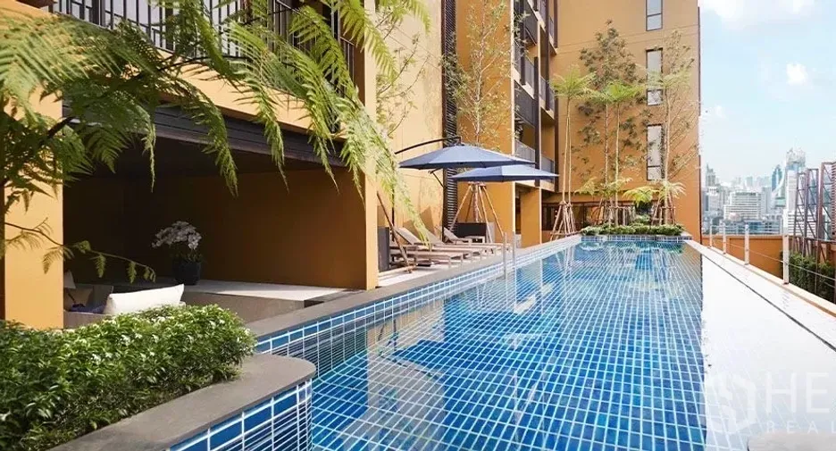 For rent 1 bed condo in Pathum Wan, Bangkok