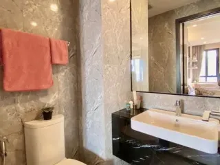 For rent 1 bed condo in Pathum Wan, Bangkok