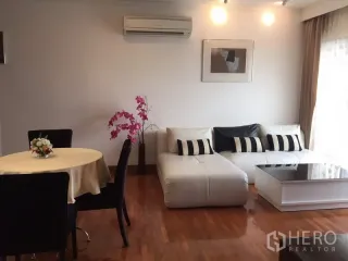 出租 和 出售 2 卧室 公寓 在 Yan Nawa, 曼谷