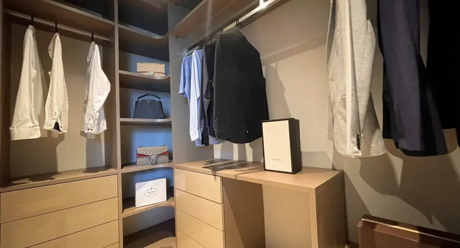 For rent 2 bedrooms condo in Bang Rak, Bangkok