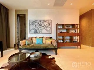 For rent 2 bedrooms condo in Bang Rak, Bangkok