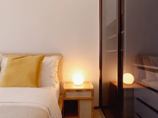 For rent 2 bedrooms condo in Huai Khwang, Bangkok