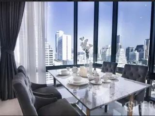 À louer 2 chambres condo à Bang Rak, Bangkok
