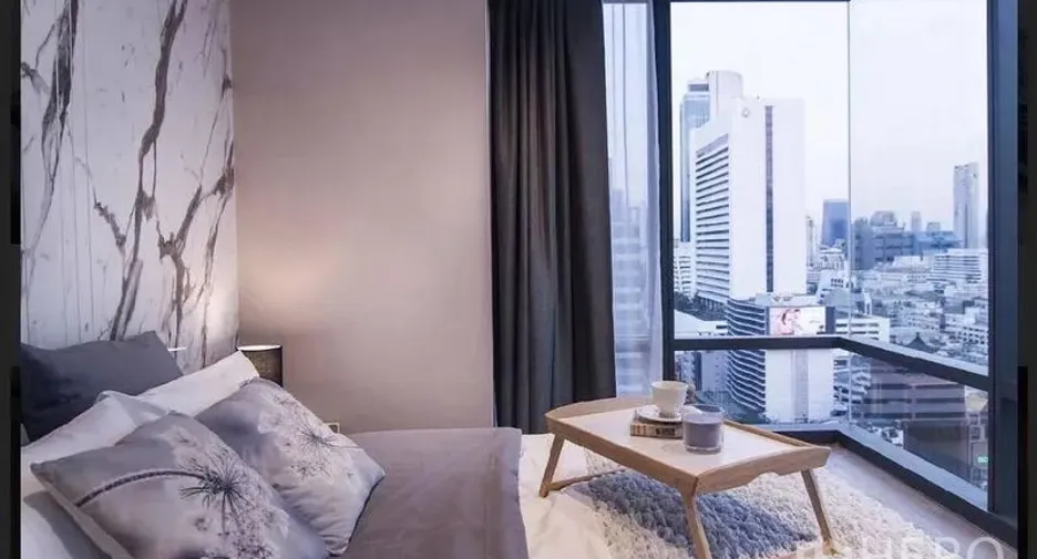 For rent 2 bedrooms condo in Bang Rak, Bangkok