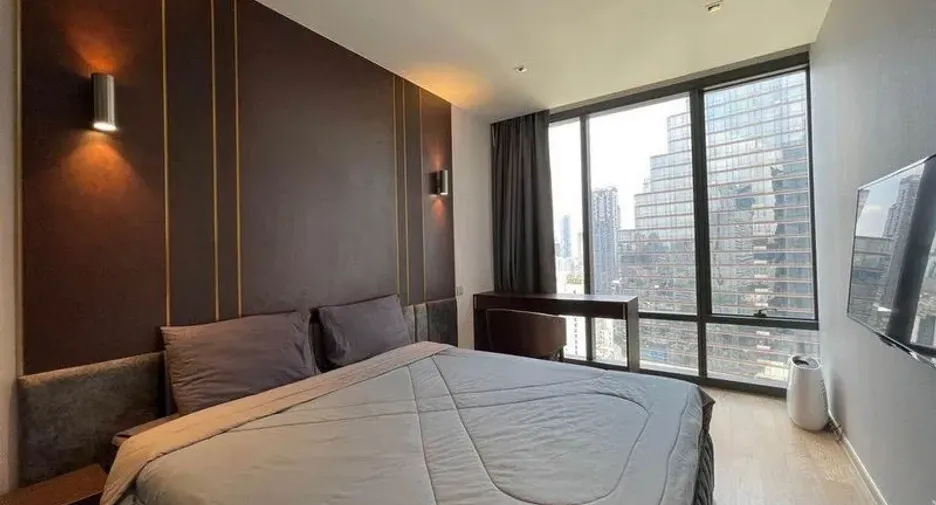 For rent 2 bedrooms condo in Bang Rak, Bangkok