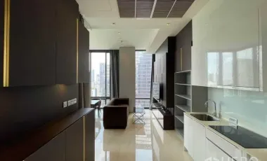 For rent 2 bedrooms condo in Bang Rak, Bangkok