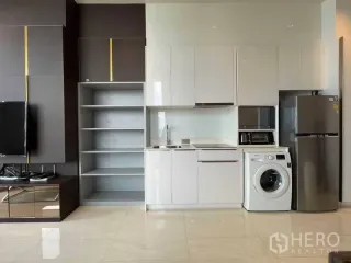 For rent 2 bedrooms condo in Bang Rak, Bangkok