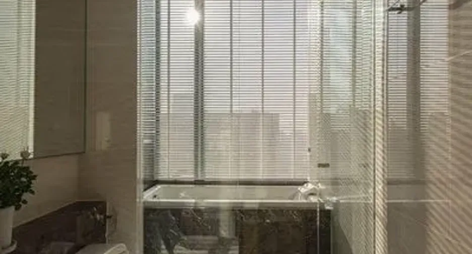 Wohnung zur Miete mit 2 Zimmer in Bang Rak, Bangkok