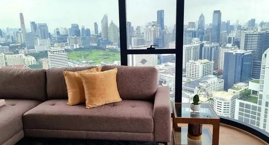 For rent 2 bedrooms condo in Bang Rak, Bangkok