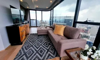 For rent 2 bedrooms condo in Bang Rak, Bangkok