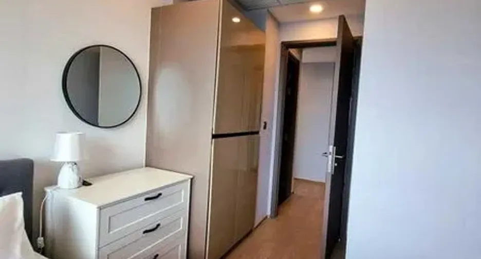 For rent 2 bedrooms condo in Bang Rak, Bangkok