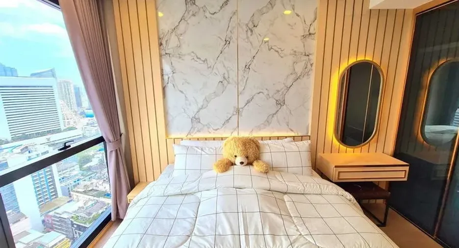 For rent 2 ベッドルーム condo in Bang Rak, Bangkok
